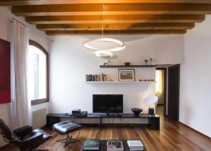 Casa Di Silvia & Daniele Венеция